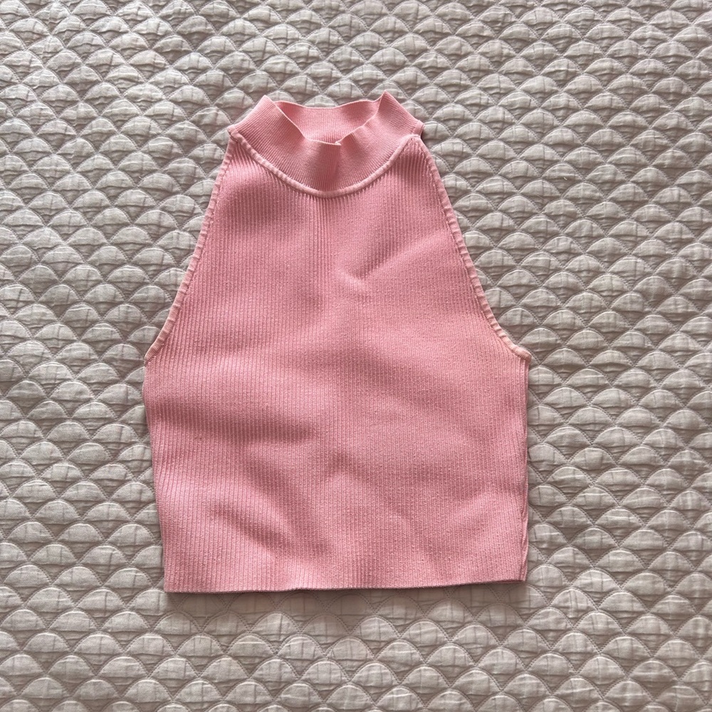 Gorgeous pink tank top, size M, barely worn